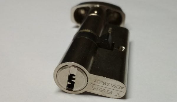 Cilindro de alta seguridad Tesa con perilla T63B3030N