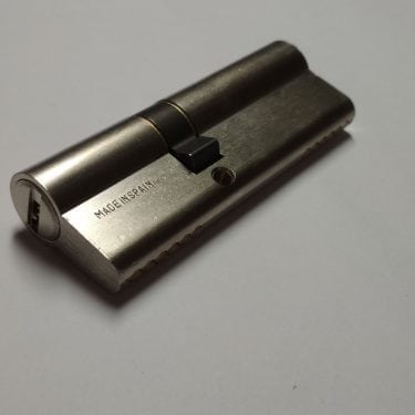 Cilindro Tesa desfasado T6353550 níquel