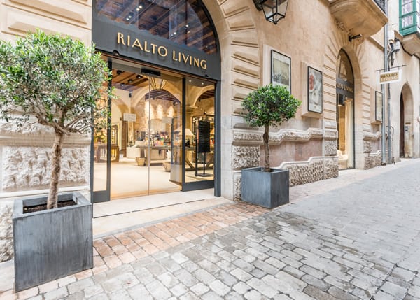 Puertas Manusa en Uruguay